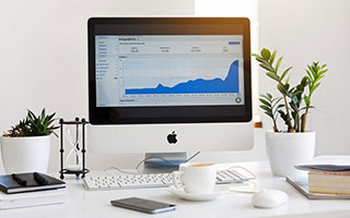 九游体育ios-长传长射：场上那些令人震惊的远距离奇迹，长传集锦