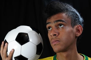 九游网游官网-校园足球缺乏横向联赛结构支撑，我国校园足球训练存在的问题